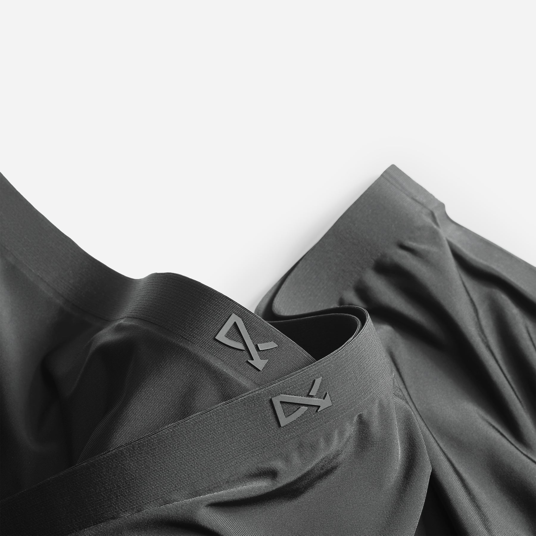 Simplicity creates enduring artworks.